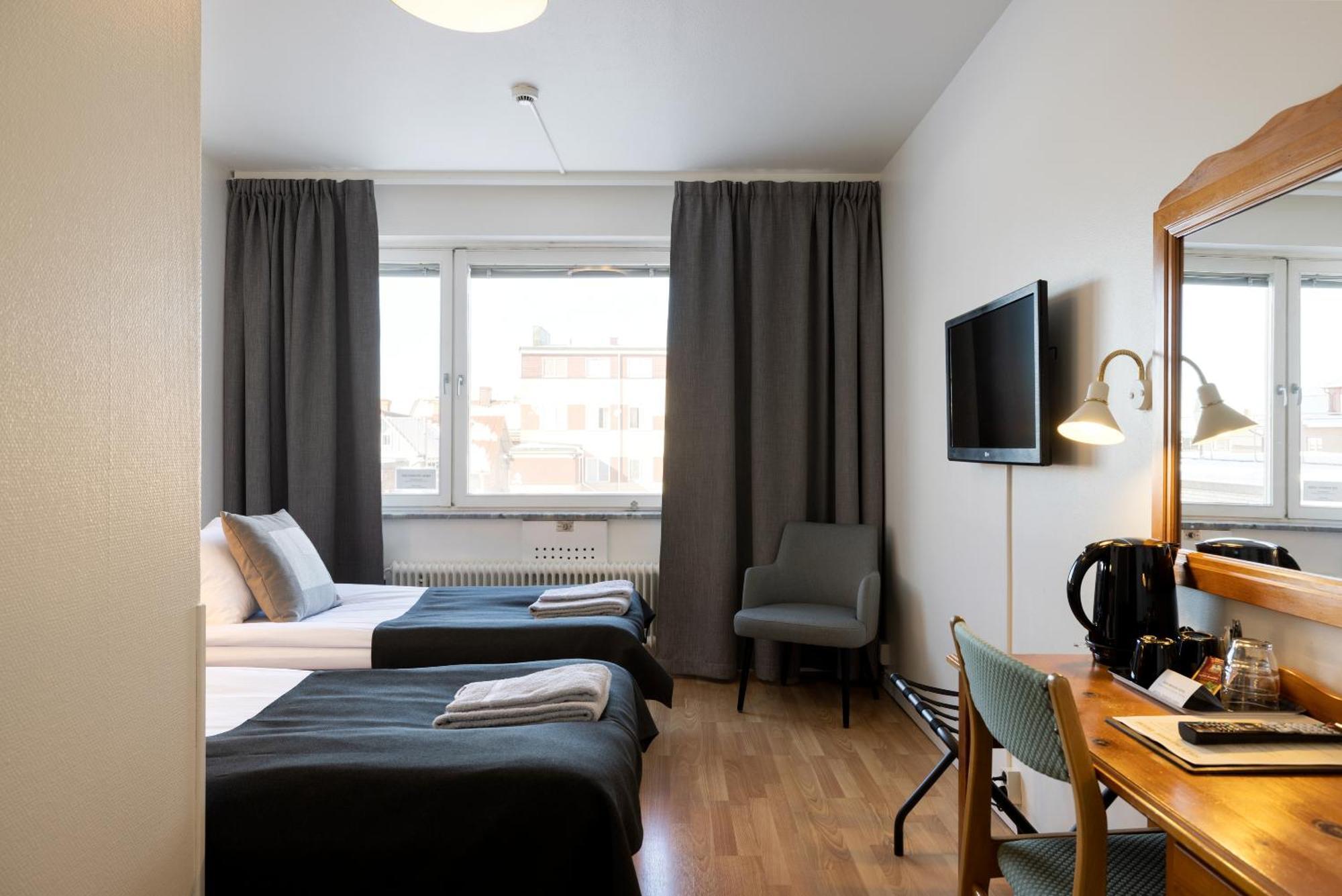 Hotel Bishops Arms Mora Chambre photo