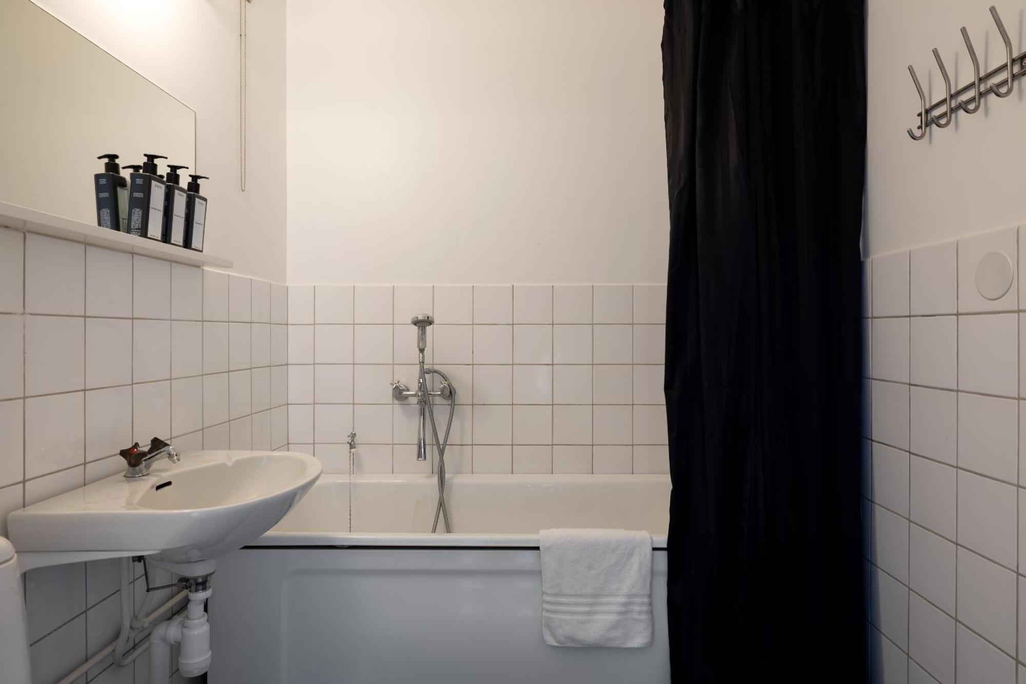 Hotel Bishops Arms Mora Chambre photo