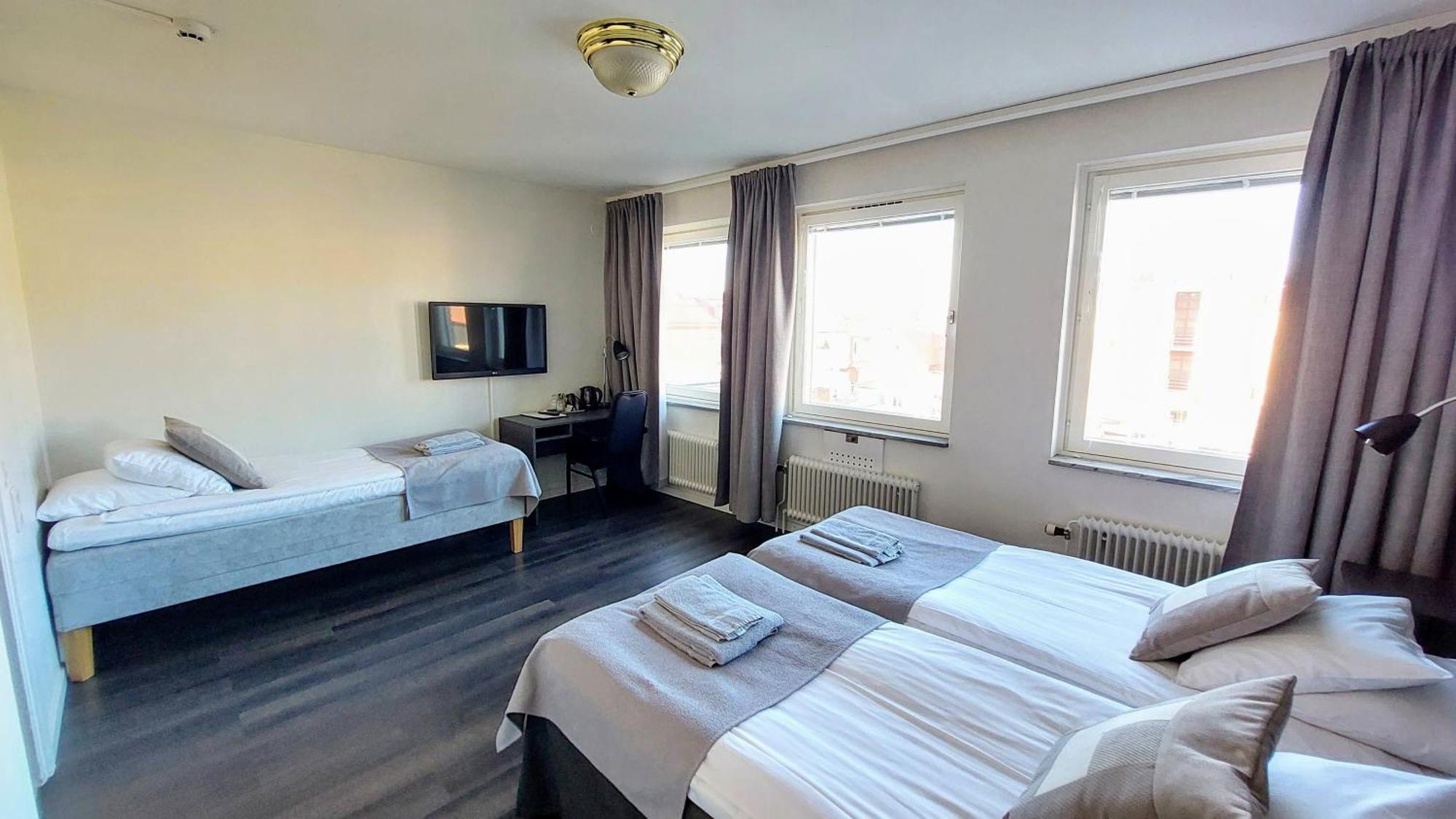 Hotel Bishops Arms Mora Extérieur photo