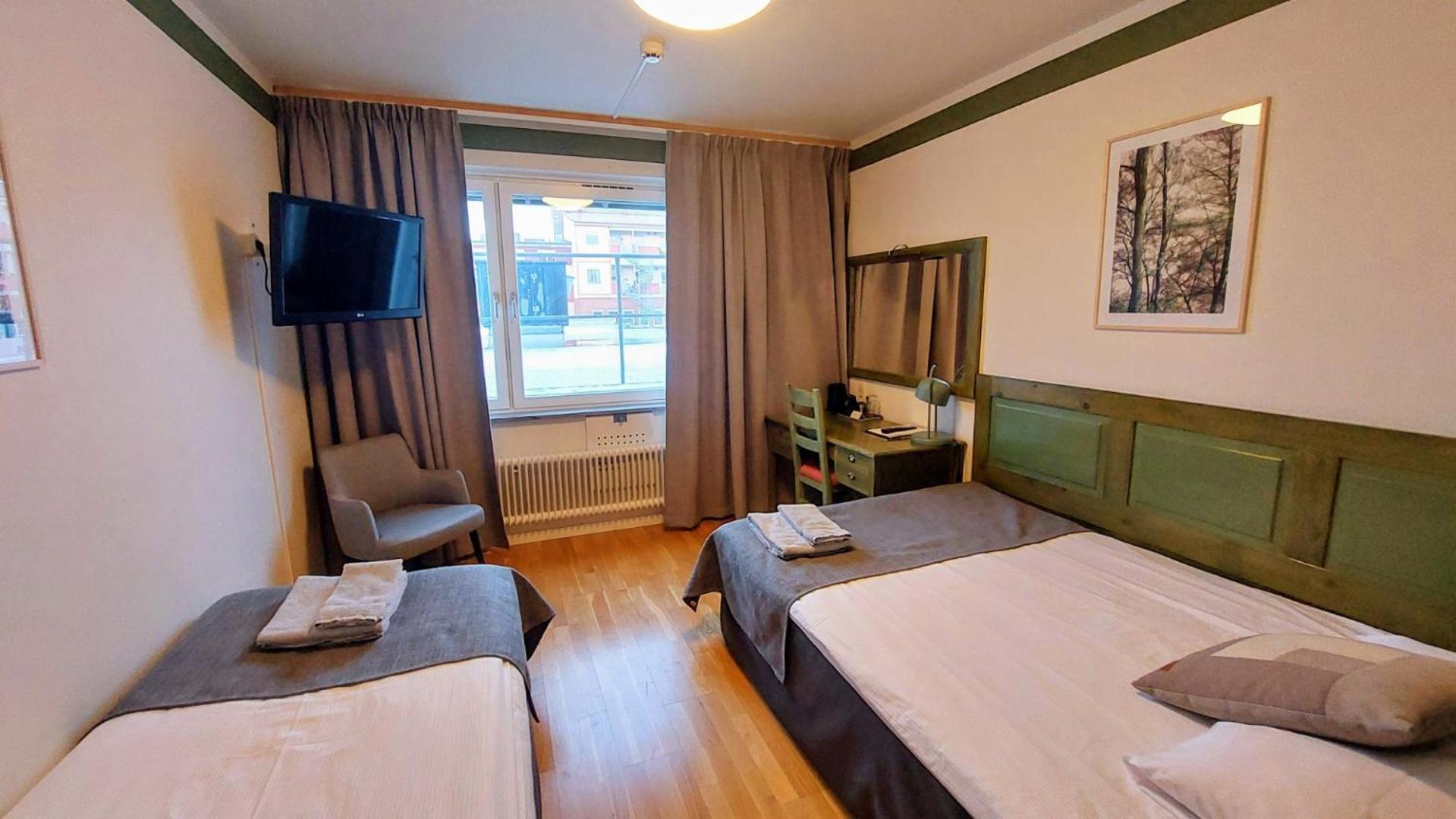 Hotel Bishops Arms Mora Extérieur photo